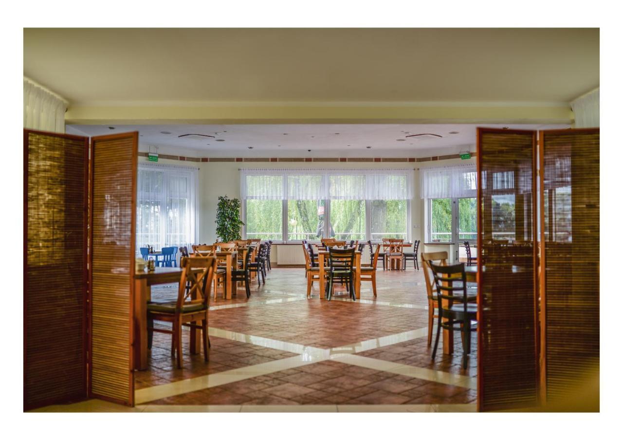 Hotel Promenada Ostróda Esterno foto